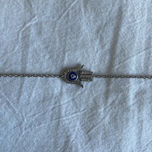 Hamsa delicate bracelet